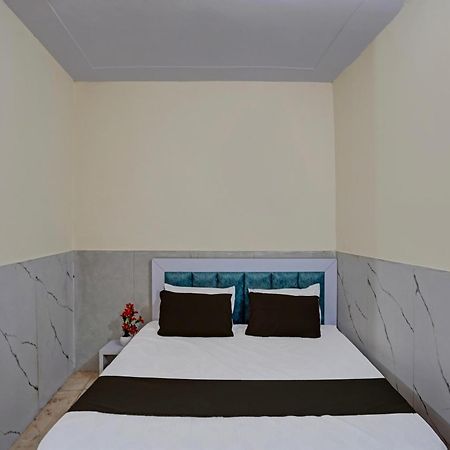 Hotel O Abhinav Hotel Noida Dış mekan fotoğraf