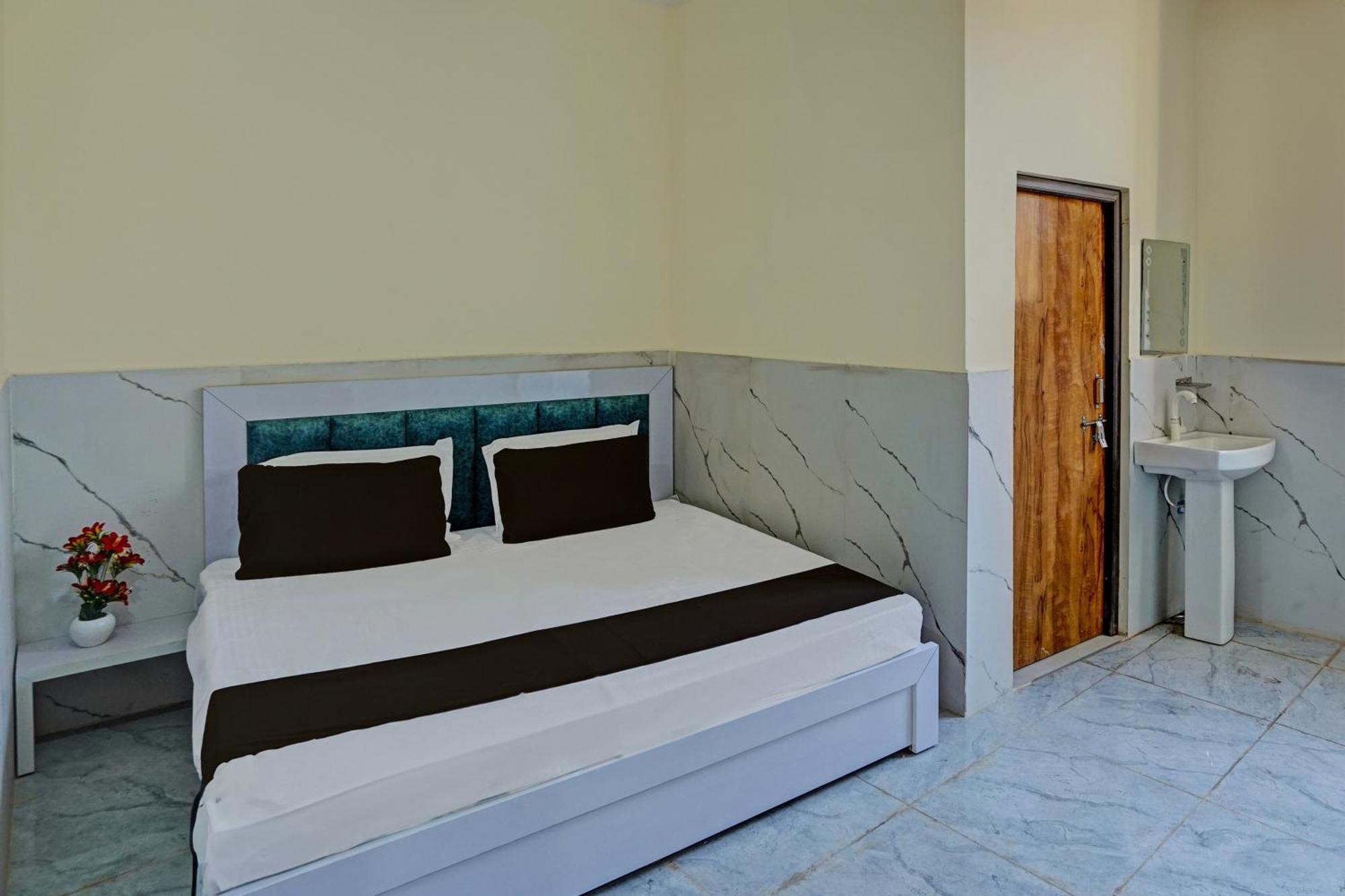 Hotel O Abhinav Hotel Noida Dış mekan fotoğraf