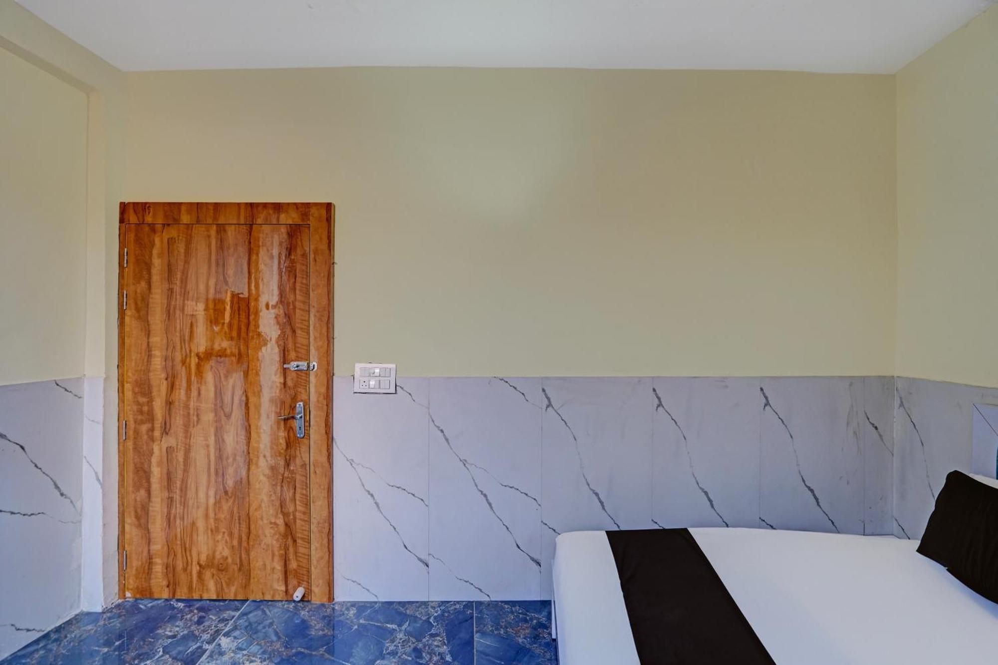 Hotel O Abhinav Hotel Noida Dış mekan fotoğraf